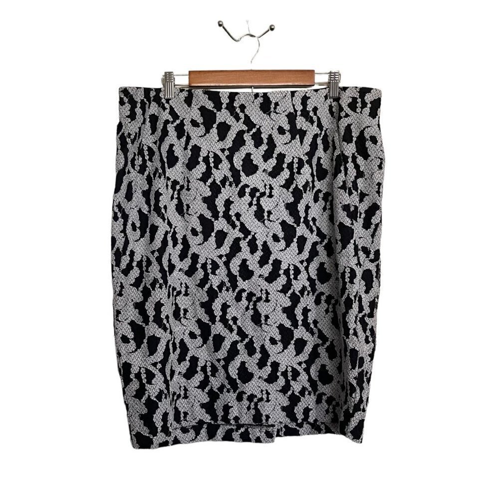 Lane Bryant Womens Black White Lace Stretch Knee Length Career Skirt Size 18